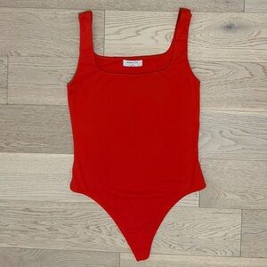 Aritzia Babaton Square neck Contour Body Suit (M)